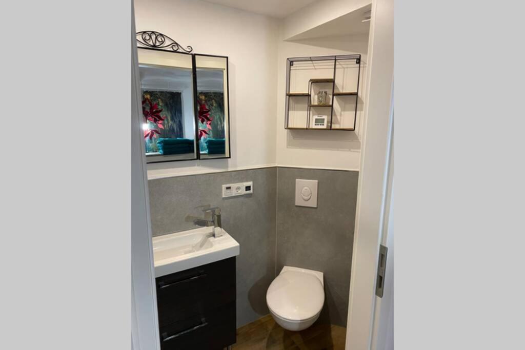 Smart Home - Die Etwas Andere Ferienwohnung! Brandenburg  Exterior foto